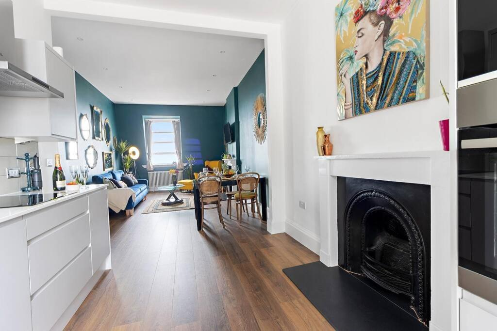 Modern 1 Bed Apartment, Sea Views, Free Parking, Wifi, Netflix Teignmouth Bagian luar foto